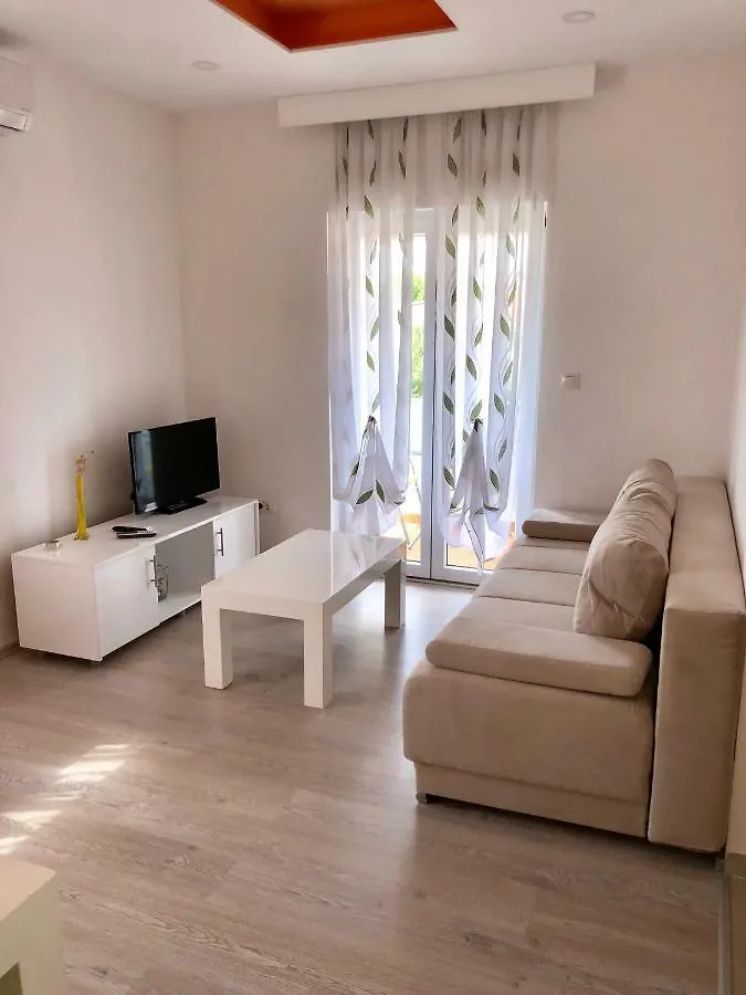 Apartment Brno Pula 0*,  Croatia