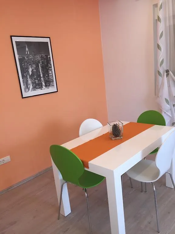 Apartment Brno Pula 0*,  Kroatien